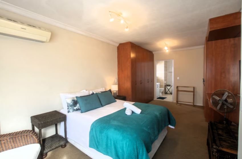 3 Bedroom Property for Sale in Jeffreys Bay Central Eastern Cape